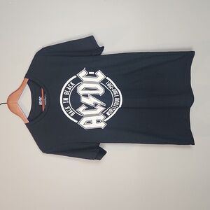NWT AC/DC World Tour Band T-shirt Black Size‎ Medium